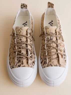 Very G Leopard Print Canvas Sneakers in Beige and White